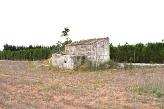 Masia  Polígono 07440. Finca rústica con caseta de herramientas y vistas a la serra de