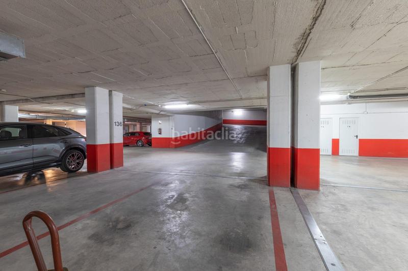 Foto dc2501d7-9f69-4985-9e87-a559aed50ca3. Aparcament cotxe a San Antón Armilla