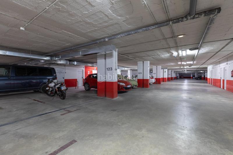 Foto f6e2c620-bd9d-4421-972b-c8e637e6c1d4. Parking coche en San Antón Armilla