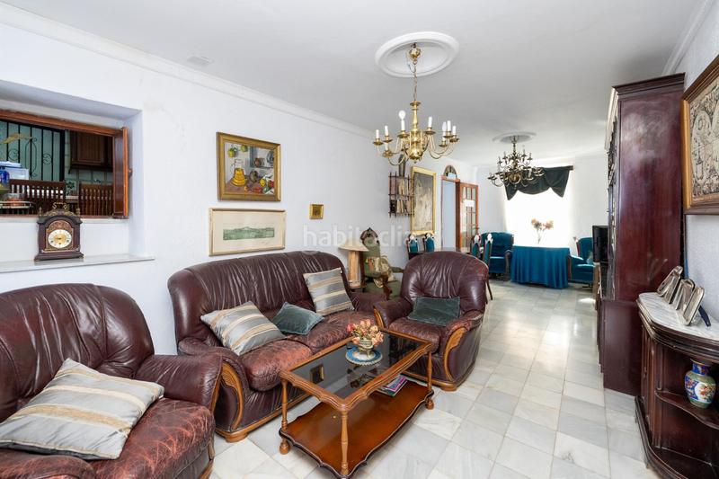 Foto 2ff10662-ad23-4866-bced-bac26a906a3d. Chalet en Ayuntamiento Alhendín