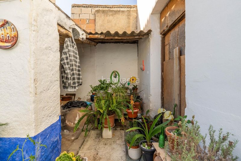 Foto b3e76635-f776-4f9d-9be7-4fd77212bf9e. Casa amb aparcament a Padul