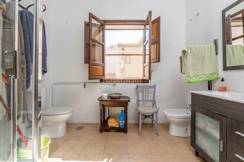 Foto ebbb5975-2b0d-4953-a037-e21f737e3f6d. Casa amb aparcament a Padul