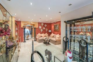 Etagenwohnung in Avenida EUROPA
