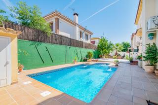 Casa aparellada  Calle de la cigüeña