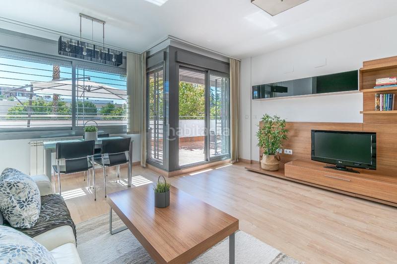 Foto 64f2a1f5-877e-47ce-b81c-5a0a7f6c4291. Appartamento con riscaldamento parcheggio piscina in Granada