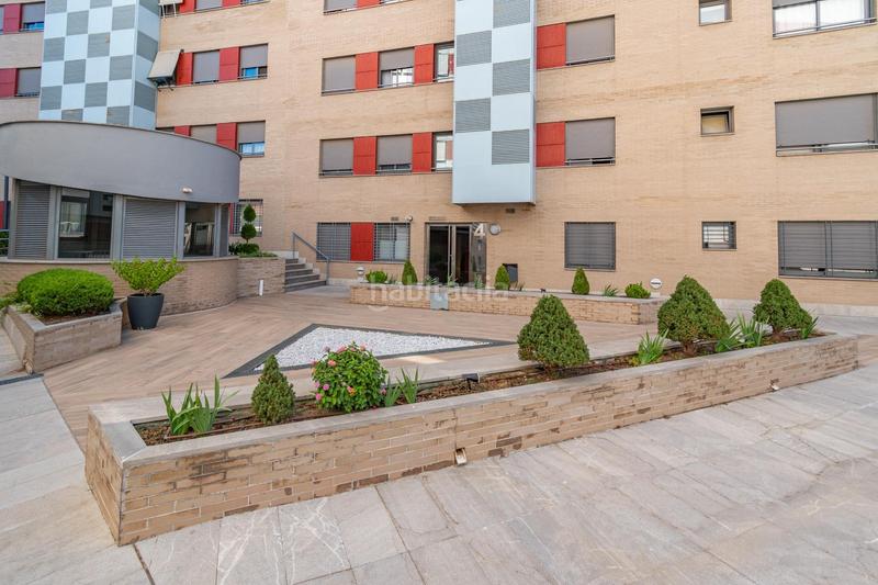 Foto 5b46f584-5f3f-42d0-be33-ce416a95dd5b. Flat with heating parking pool in Cerrillo de Maracena - Periodistas Granada