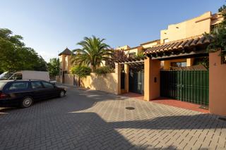 Casa adossada  Calle periodista miguel martínez sánchez