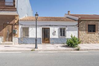 Casa adossada  Calle escuelas