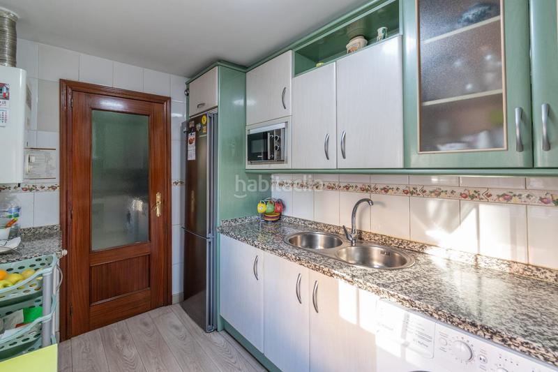 Foto 92a54152-2329-41b7-a603-748285d383fc. Semi detached house with parking in Belicena Vegas del Genil