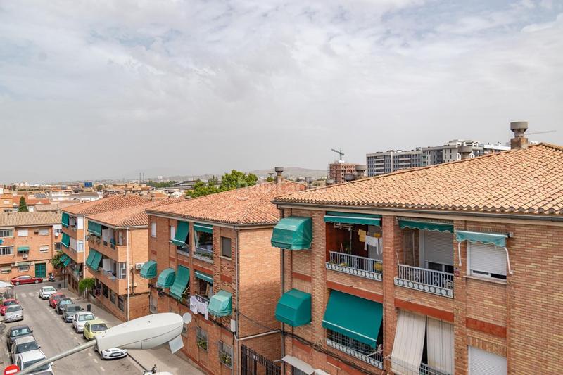 Foto 105f079c-901e-41d6-ad4b-5007434d7465. Piso en Cerrillo de Maracena - Periodistas Granada