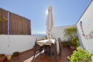 Penthouse  Calle barrio alto. Ático  con 4 dormitorios y garaje incluido