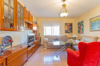 Semi detached house  Calle del río genil