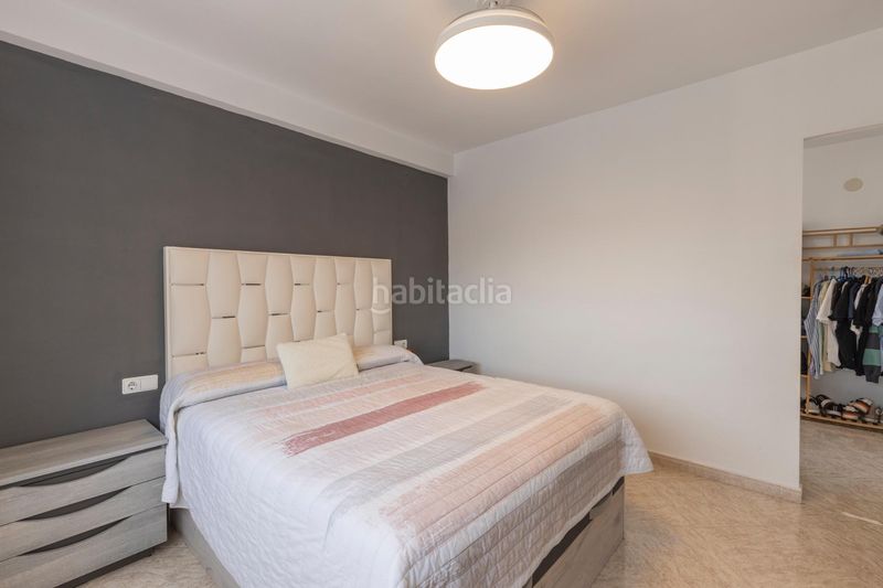 Foto de86da92-dfae-43c3-ae5a-ae8da069f565. Pis amb aparcament a Cartuja Granada