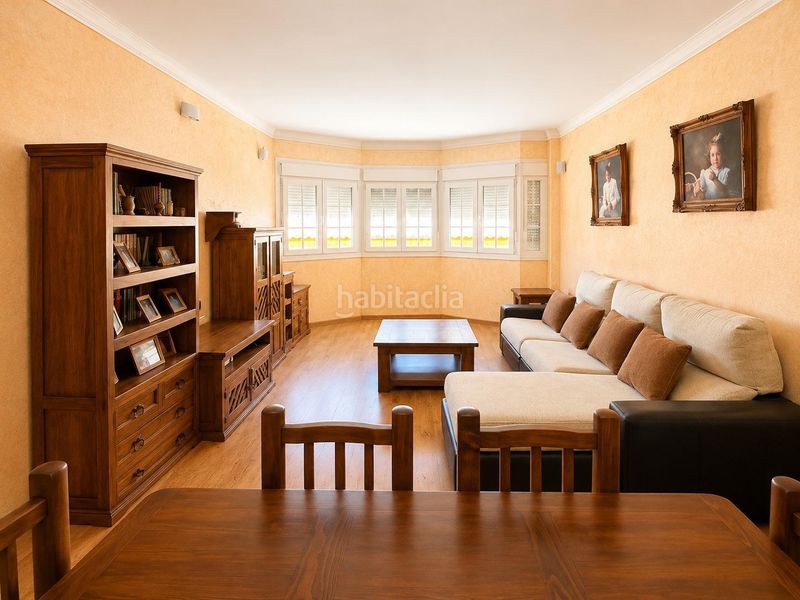 Foto 97ea020b-eb5e-4bb5-ba83-621a97301846. Casa amb aparcament a Padul