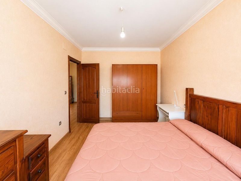 Foto ead7b226-19b4-4ac8-973b-b66d1b68fb33. Casa amb aparcament a Padul