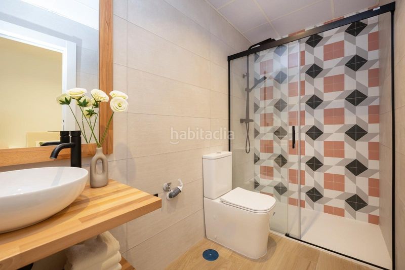 Foto 6d46fcb7-81a1-4cfe-ab38-b9a5b0eda6a3. Etagenwohnung mit heizung in Joaquina Eguaras Granada