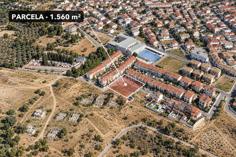 Foto 5fdc5921-ce2b-4494-9b7a-5805ab03962b. Terreny residencial a Villa de Otura