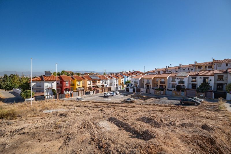 Foto c6a69ef2-3dd8-4d30-a43c-9df9241d25e8. Terreny residencial a Villa de Otura
