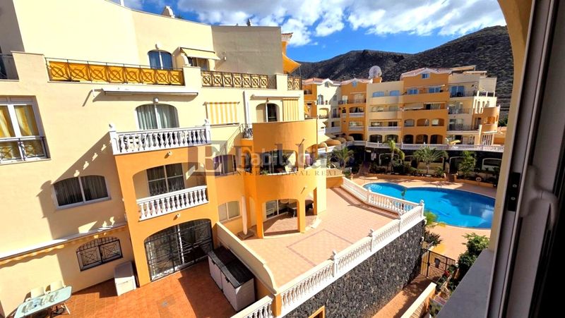Foto 1dc766ae-c359-48df-8225-1cd8c9e96fcb. Dúplex amb piscina a Los Cristianos Arona