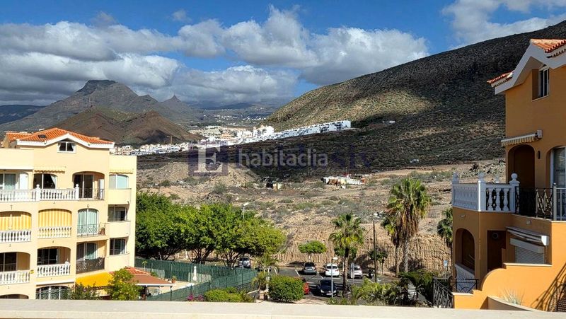Foto 3a6492c9-91eb-4e61-8812-595d95a3463e. Dúplex amb piscina a Los Cristianos Arona