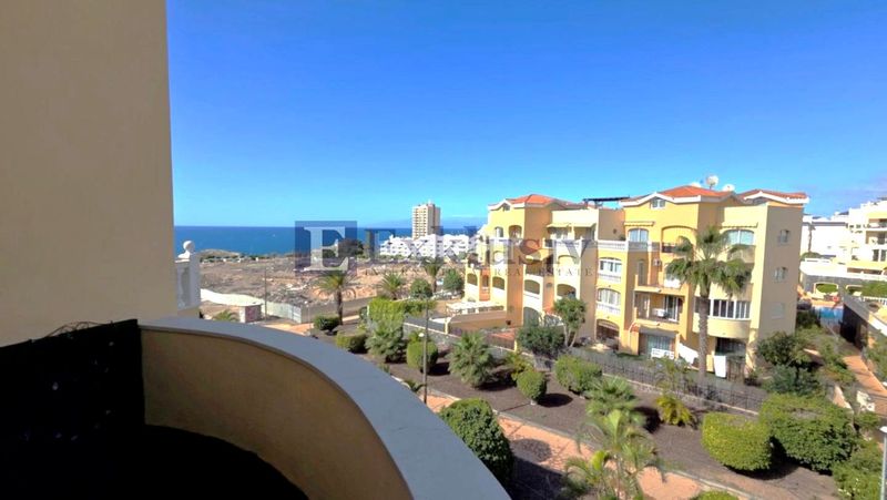Foto c6992482-837a-495f-aa88-e8bb9d7e1c25. Dúplex amb piscina a Los Cristianos Arona