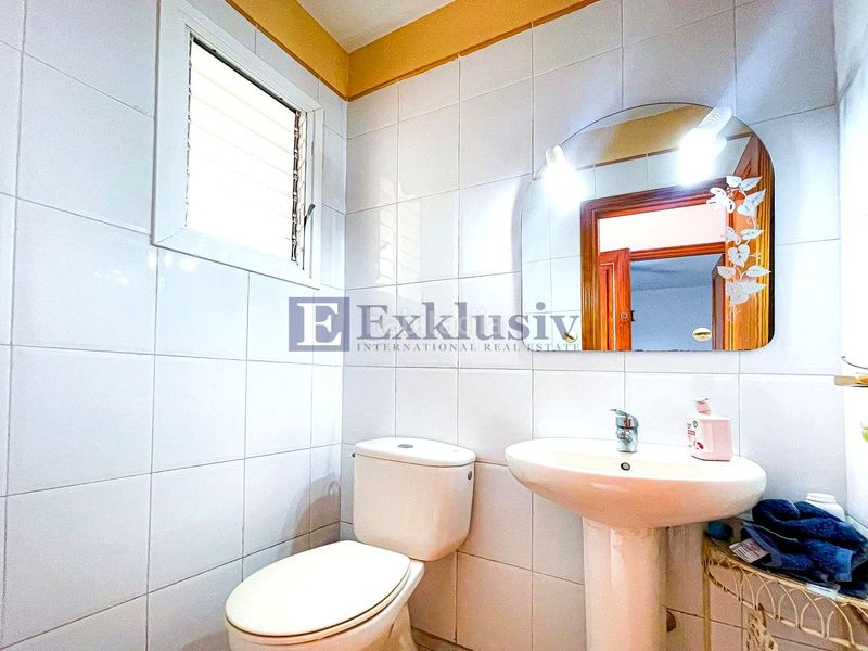 Foto 4a08a7f1-f76a-4349-b662-af7c1e7948d0. Casa en Playa Fañabé Alto Adeje