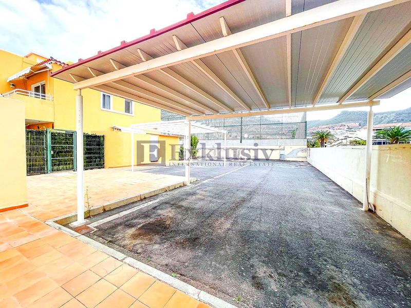 Foto 8b7777fa-ae21-4eee-831e-17e8bffc8d21. Casa en Playa Fañabé Alto Adeje