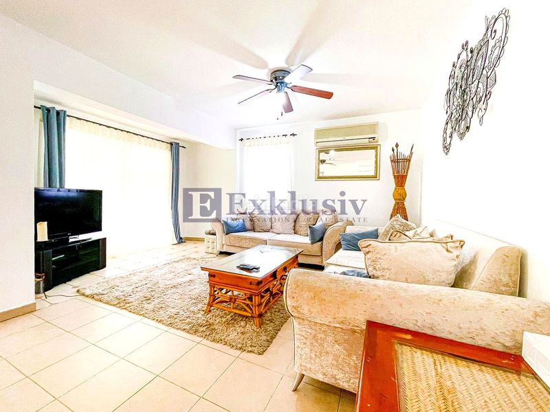 Foto ac9ba2b0-eb57-450f-8c9b-b885aa73f87b. Casa en Playa Fañabé Alto Adeje