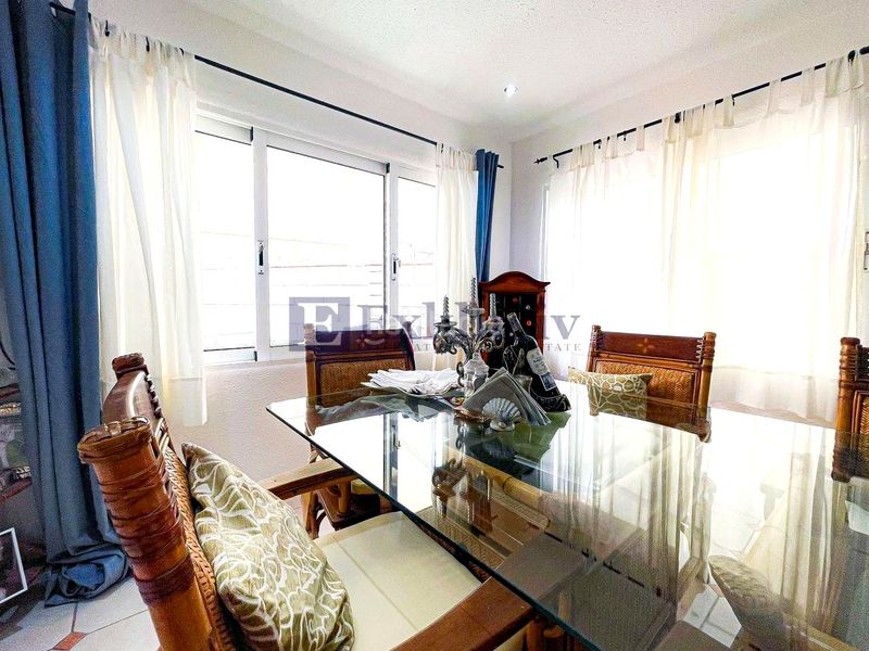 Foto daf0a866-ee44-4d9f-900a-3200ded9d769. Casa en Playa Fañabé Alto Adeje