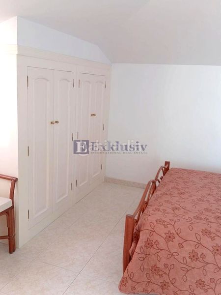 Foto 36e78437-8df8-4368-90af-84228f38c740. Àtic amb aparcament a Los Cristianos Arona