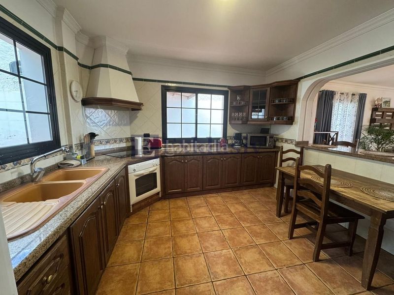 Foto e063bd21-243d-4593-9583-d3ae96af65a3. Casa amb aparcament piscina a Sauzal (El)