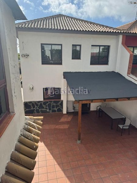 Foto f6770a4f-9ecb-43d3-a3b8-97240de5f2ac. Casa amb aparcament piscina a Sauzal (El)
