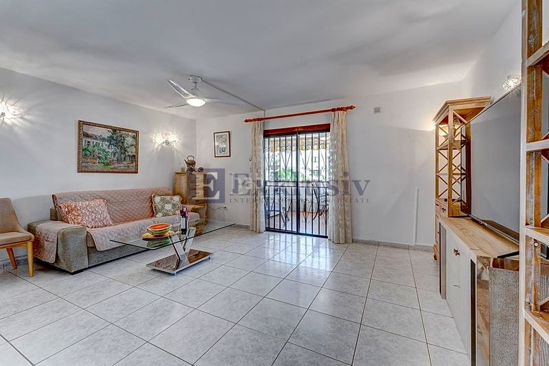 Foto 77740d37-749c-4958-90f7-fdd98f4750f1. Piso en Los Cristianos Arona