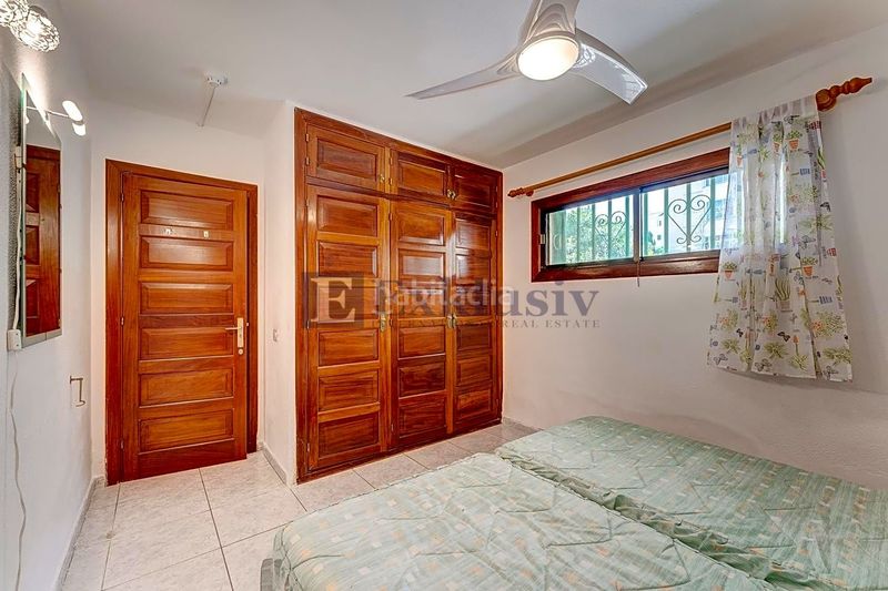 Foto f79066b1-a6cd-4234-a7cb-91438f149886. Piso en Los Cristianos Arona