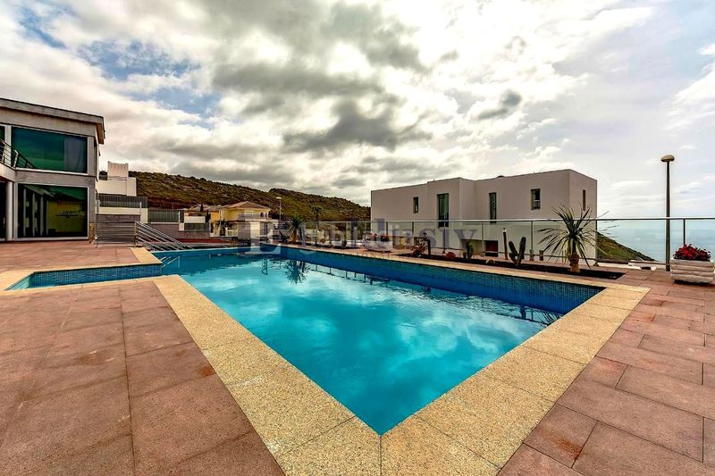 Foto 5ea08ca5-a5fb-464e-9a8e-e288497c4d4e. Casa amb aparcament piscina a Torviscas Centro y Alto Adeje