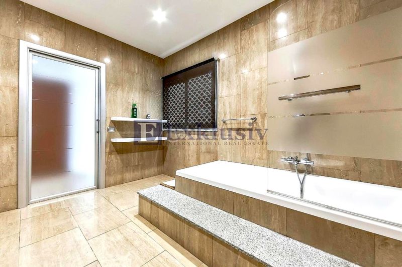 Foto dd2c584f-df48-461c-94d8-c9b8b65803e4. Casa amb aparcament piscina a Torviscas Centro y Alto Adeje