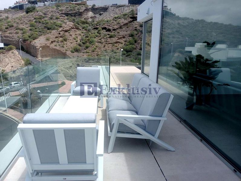 Foto 51e0ddb7-d8c6-4d67-8a23-4f2433c44431. Casa amb aparcament piscina a La Caldera Adeje