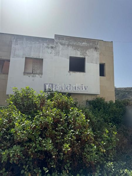 Foto 63dc7f82-c9c4-45d5-82e7-7434211c527c. Edifici a Firgas