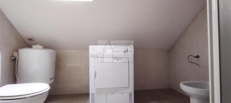 Foto a711a195-faad-4738-93fe-5ea71ab2922d. Haus mit parking in Moaña