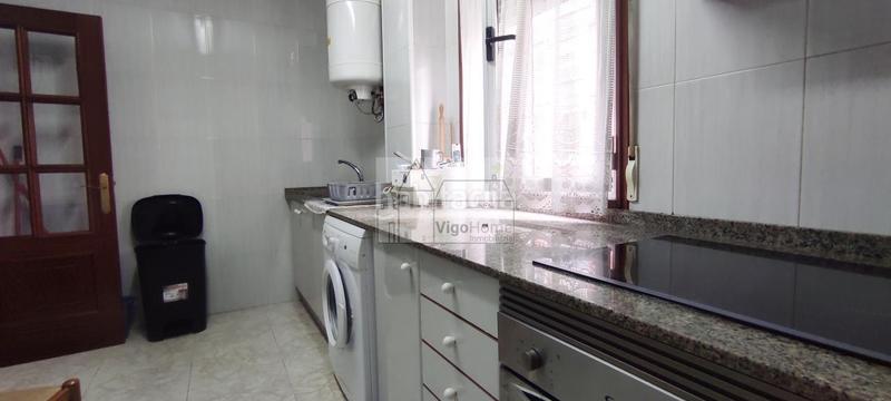 Foto e63960b4-e487-4b3c-b850-0fcc2be26fdc. Haus mit parking in Moaña