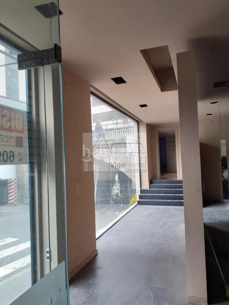 Foto 4a0aa7a6-541c-4ade-86c5-7cef7220207d. Local comercial en Camelias - Pi y Margall Vigo