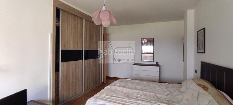 Foto e0b4d7a9-0970-4cad-a861-134d0af95de9. Haus mit heizung parking in Moaña