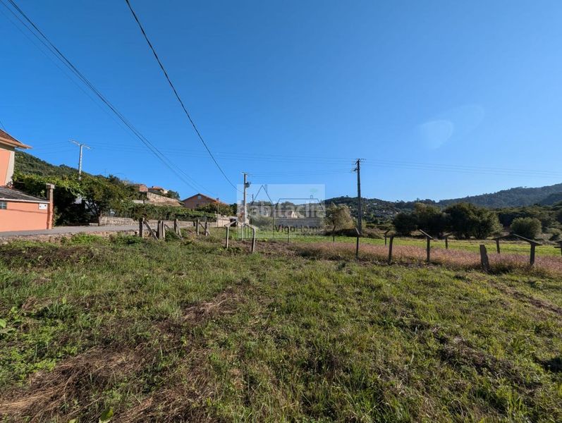 Foto 4f687555-97bb-47e7-bda8-62efea0de926. Terreny residencial a Redondela