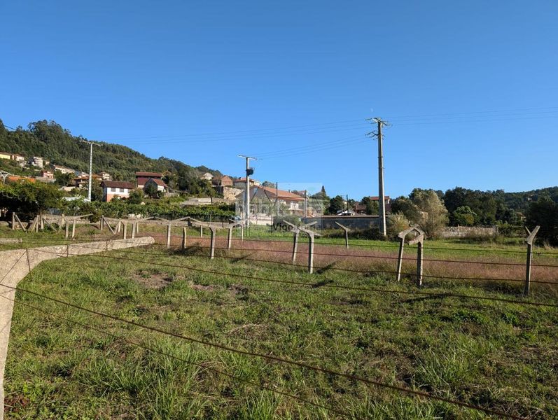 Foto d9baa565-cb0d-4aa3-babb-98b4b73de751. Terreny residencial a Redondela