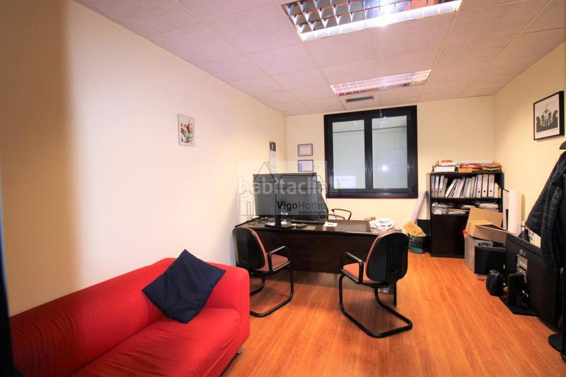 Foto 48a09b6b-9fd1-4968-9281-0b1bb96c9859. Rent office space with heating parking in Lavadores Vigo