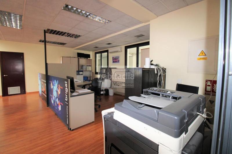 Foto 696acbe9-6d7a-4a8c-8dc4-b92f40e02928. Rent office space with heating parking in Lavadores Vigo