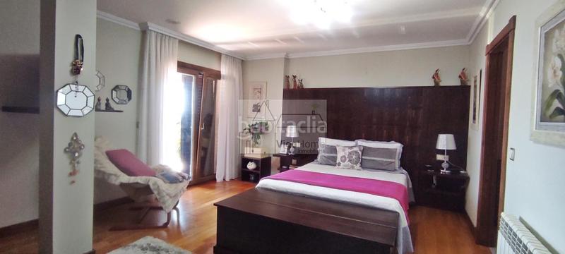 Foto 81eac6a7-7d3c-4761-989d-25d8bec7a599. Chalet mit heizung parking in Moaña