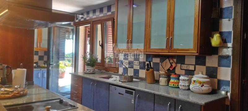 Foto 141b22fb-0d77-45d5-bce5-bf98982e98bf. Chalet con riscaldamento parcheggio in Moaña