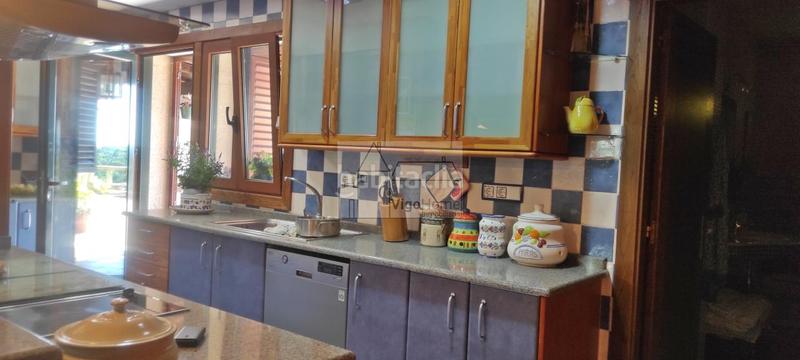 Foto 3338a41d-93ac-4584-8a69-02f0a2c72e68. Xalet amb calefacció aparcament a Moaña