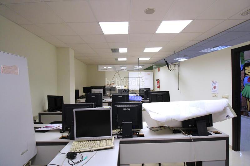 Foto 0cbce35c-25ef-46ca-a91a-cfc7d9ffb27f. Miete geschäftsraum in Valadares - Beade Vigo